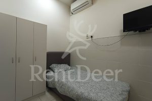 Standard Unit Non Master 2 Bathroom Room E 1