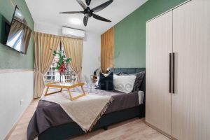 Watermark Emporis B-30-02 Room A (2)